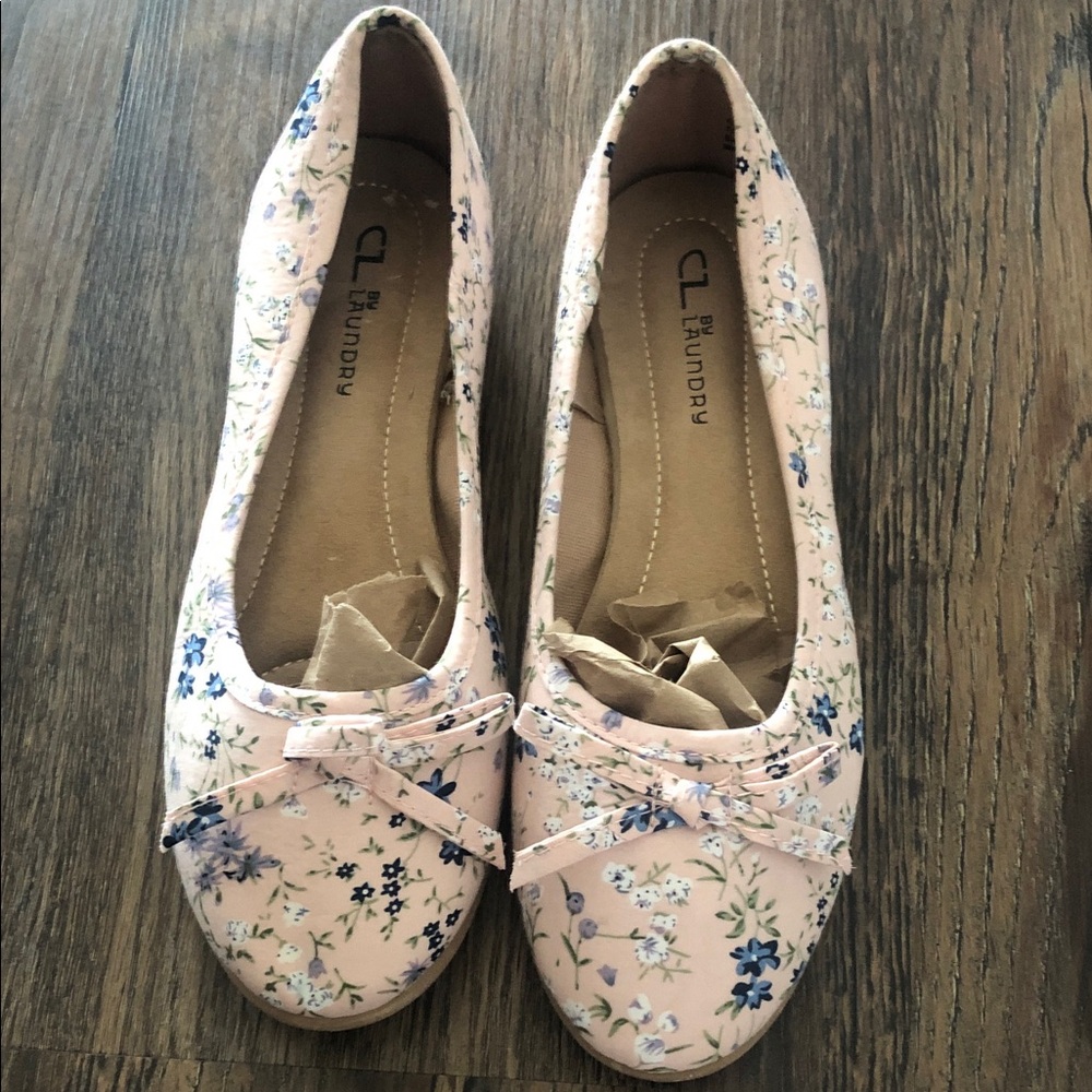 CL by Laundry Pink Floral Loafers